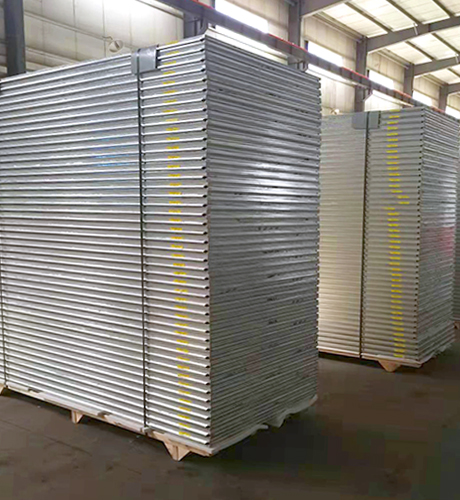 Color steel sandwich panel